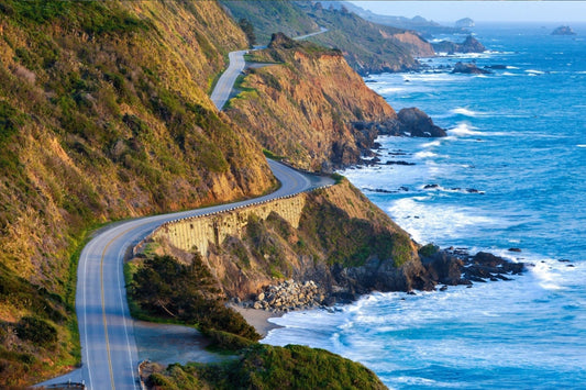 Pacific Coast Highway at the southern end of Big Su | Mural
