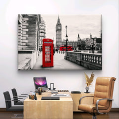Iconic London: Red telephone box in the city | Mural